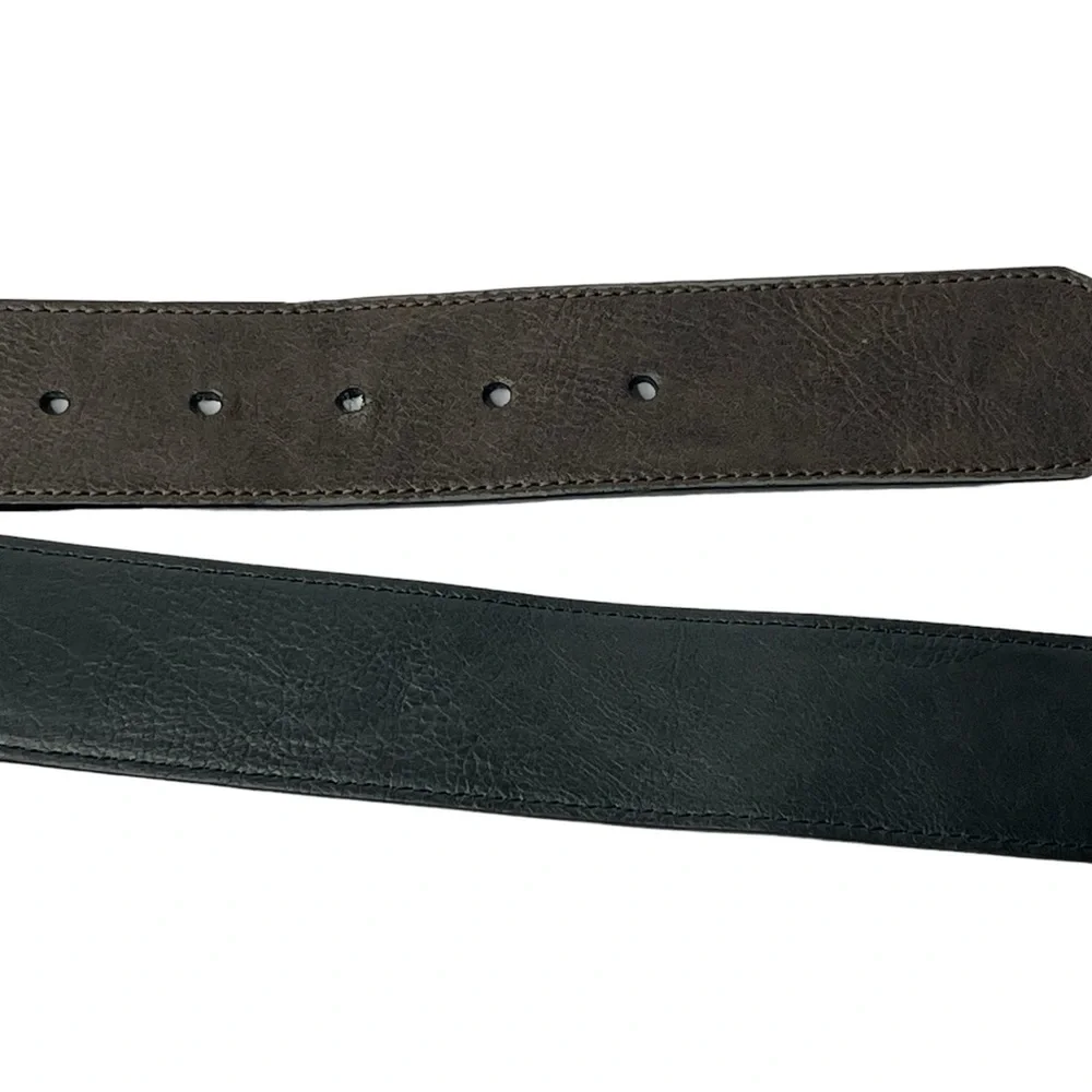 Levi's Men's Small 30-32 Reversible Brown Black Leather Belt With Levi's Buckle‎